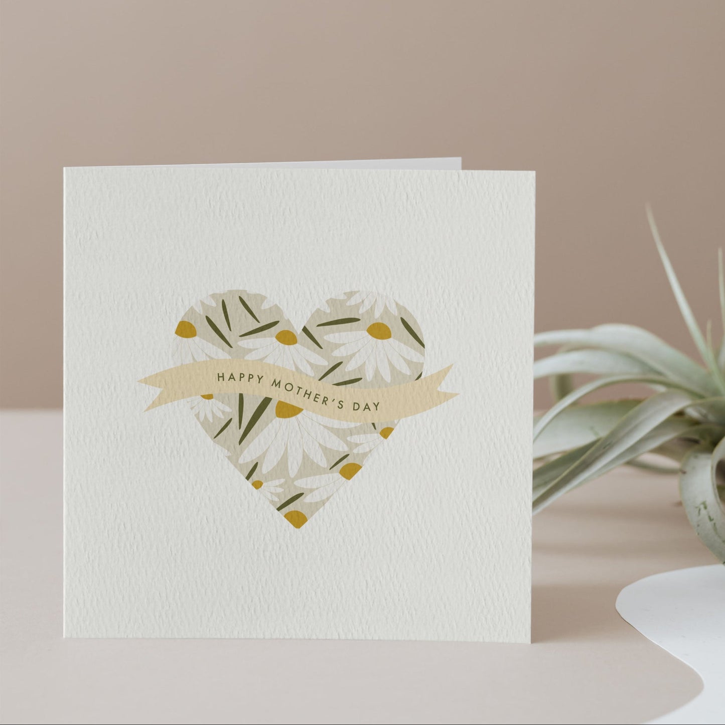 Daisy Heart Mother's Day Card