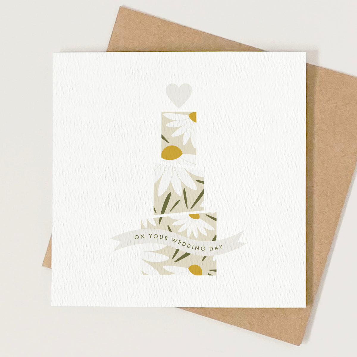 READY TO POST - Daisy Wedding Cake Card